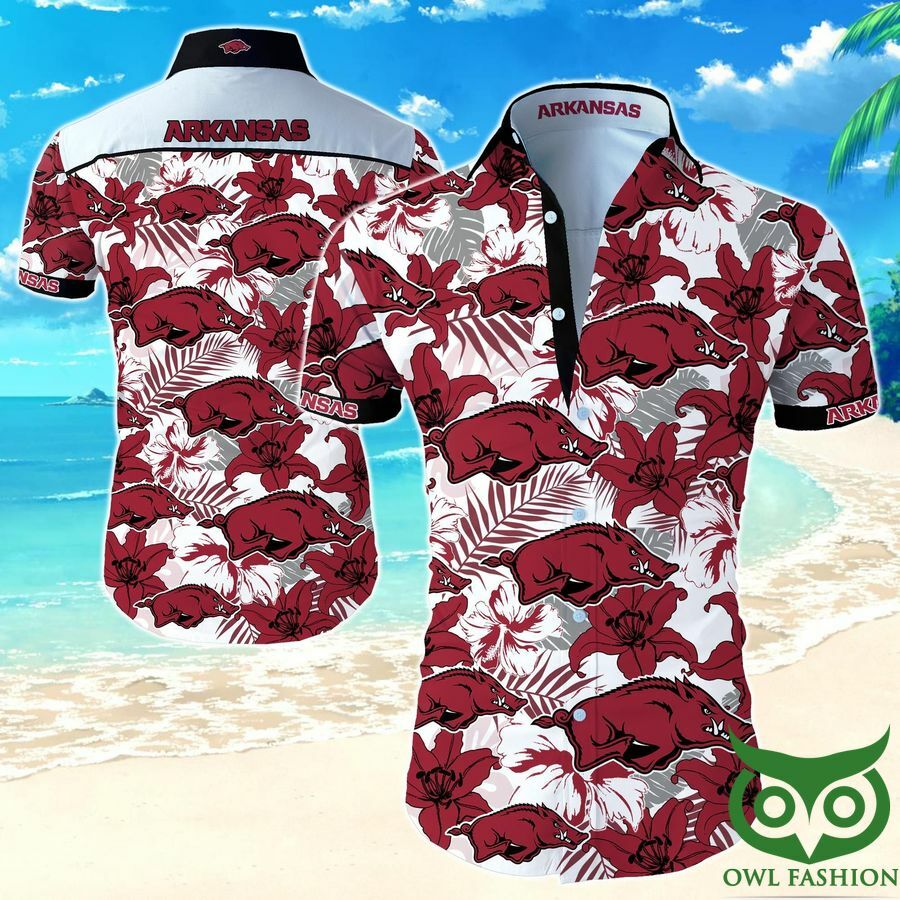 Arkansas Razorbacks White And Dark Red Flowers Hawaiian Shirt - Famjoys Arkansas Razorbacks White And Dark Red Flowers Hawaiian Shirt - Famjoys