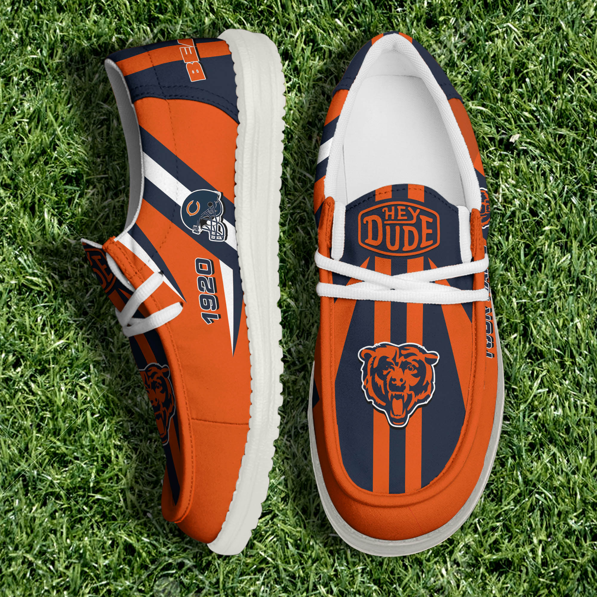 Chicago Bears Team White Canvas Loafer Shoes Personalized Your Name - Famjoys Chicago Bears Team White Canvas Loafer Shoes Personalized Your Name - Famjoys