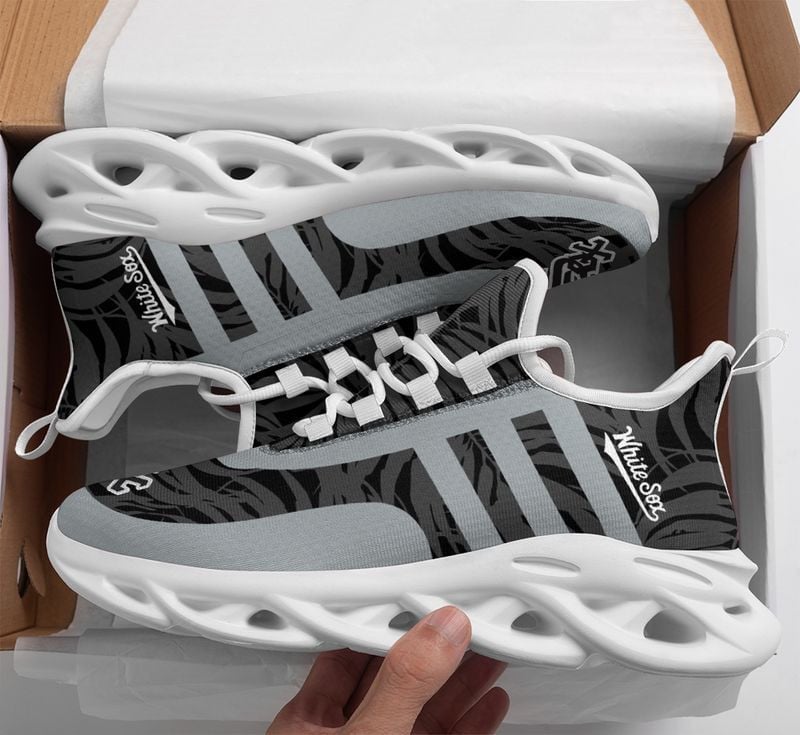 Chicago White Sox Leaf and Stripe Pattern Men's and Women's Max Soul Shoes NLA61238 - Famjoys Chicago White Sox Leaf and Stripe Pattern Men's and Women's Max Soul Shoes NLA61238 - Famjoys
