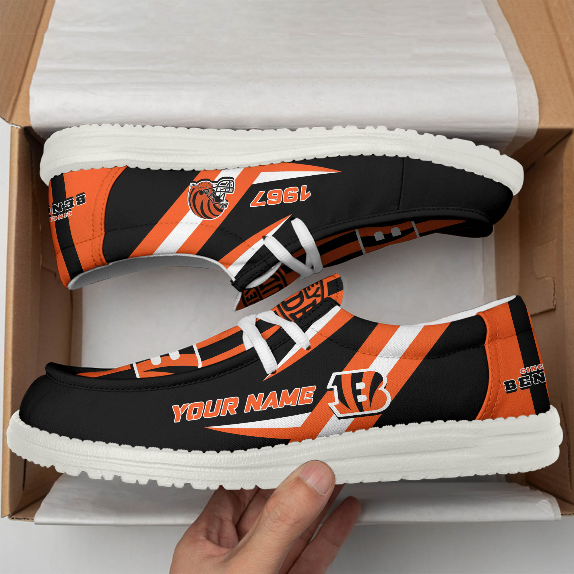 Cincinnati Bengals Team White Canvas Loafer Shoes Personalized Your Name - Famjoys Cincinnati Bengals Team White Canvas Loafer Shoes Personalized Your Name - Famjoys