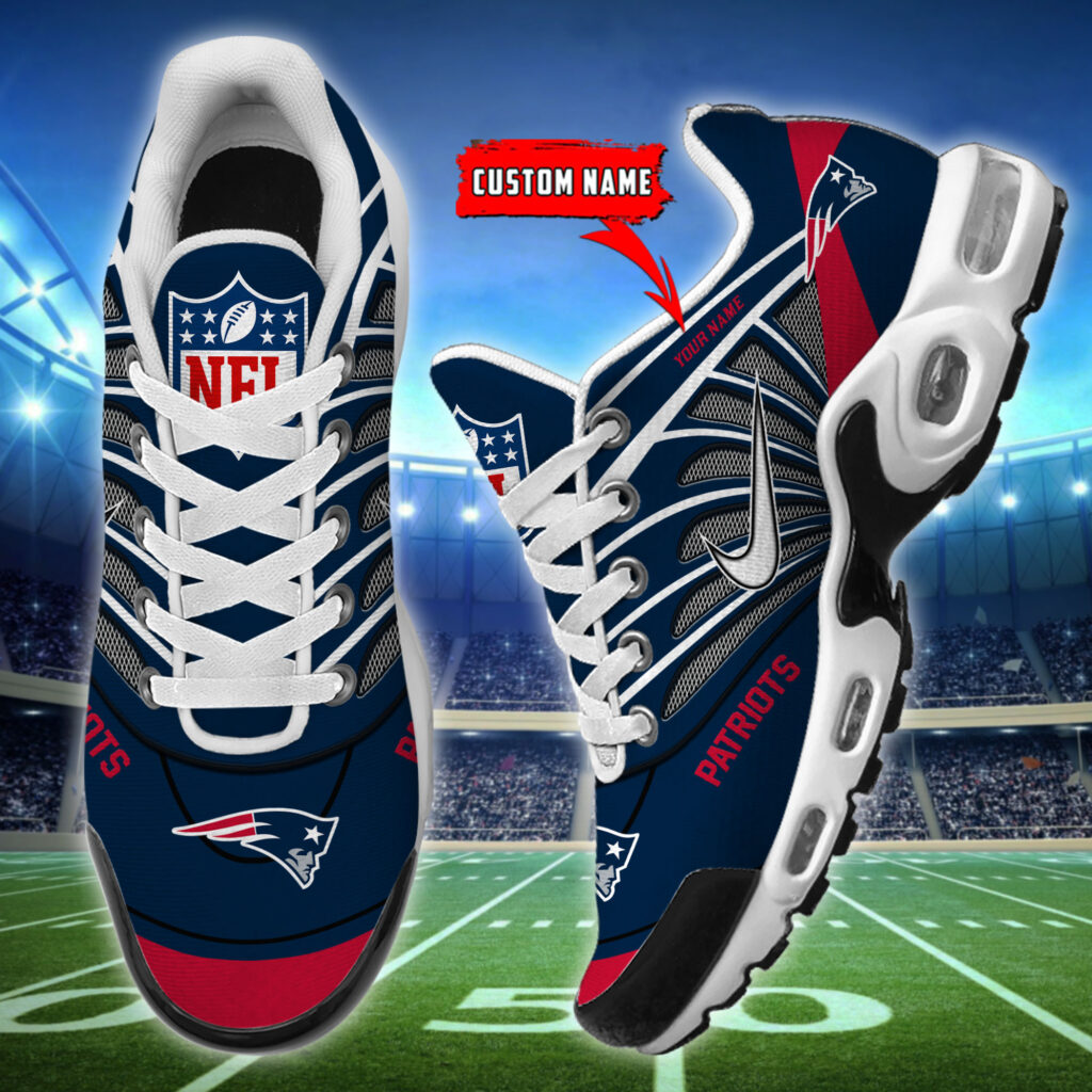 Customize Your Name with New England Patriots Ver 39 Sport Shoes - Famjoys Customize Your Name with New England Patriots Ver 39 Sport Shoes - Famjoys