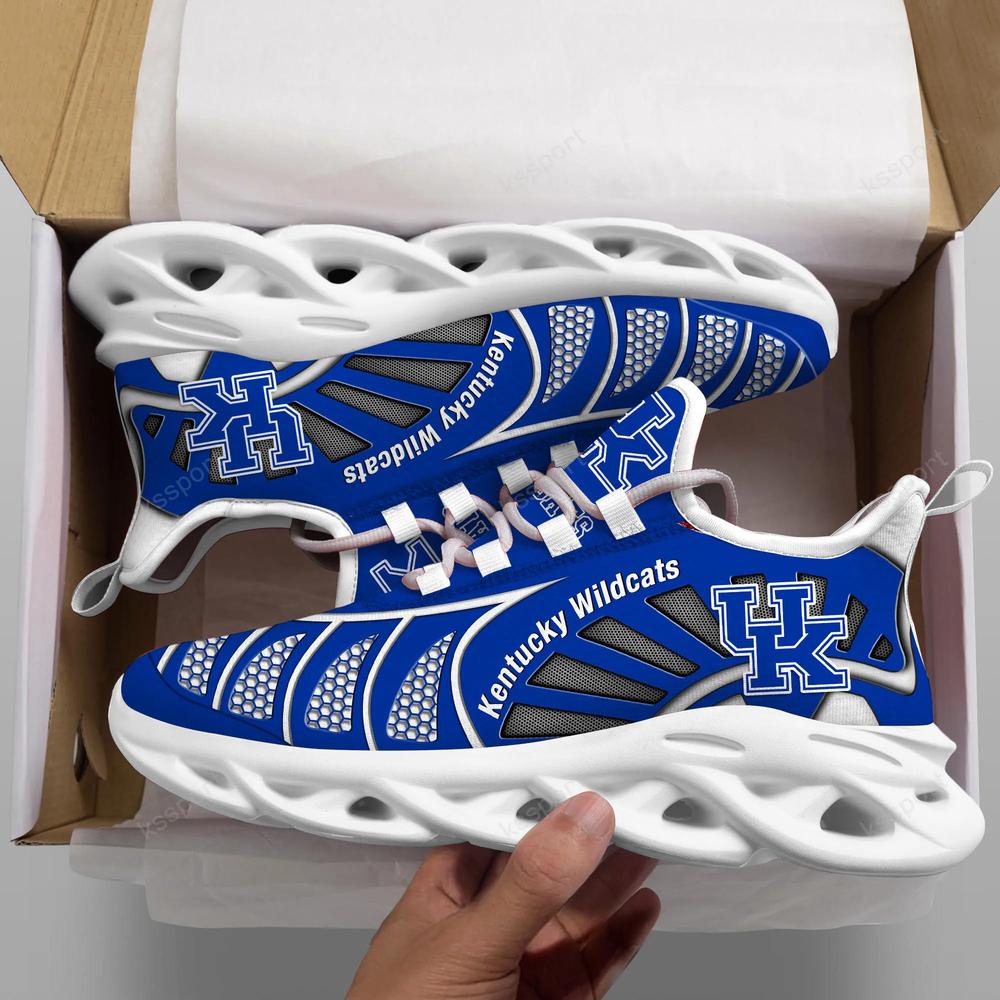 Kentucky Wildcats Max Soul Clunky, Black And White Running Shoes - Famjoys Kentucky Wildcats Max Soul Clunky, Black And White Running Shoes - Famjoys