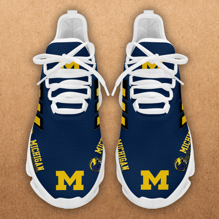 Limited Michigan Wolverines running shoes v04 - Famjoys Limited Michigan Wolverines running shoes v04 - Famjoys