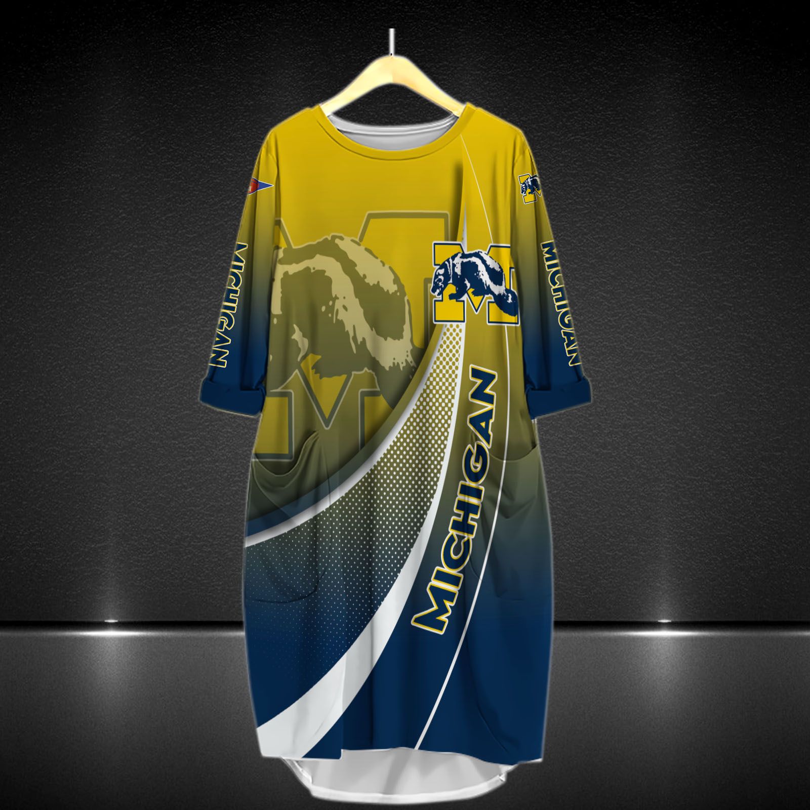 MICHIGAN WOLVERINES All Over Print Apparel7405 - Famjoys MICHIGAN WOLVERINES All Over Print Apparel7405 - Famjoys