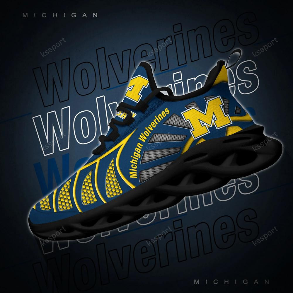 Michigan Wolverines Max Soul Clunky, Black And White Running Shoes - Famjoys Michigan Wolverines Max Soul Clunky, Black And White Running Shoes - Famjoys