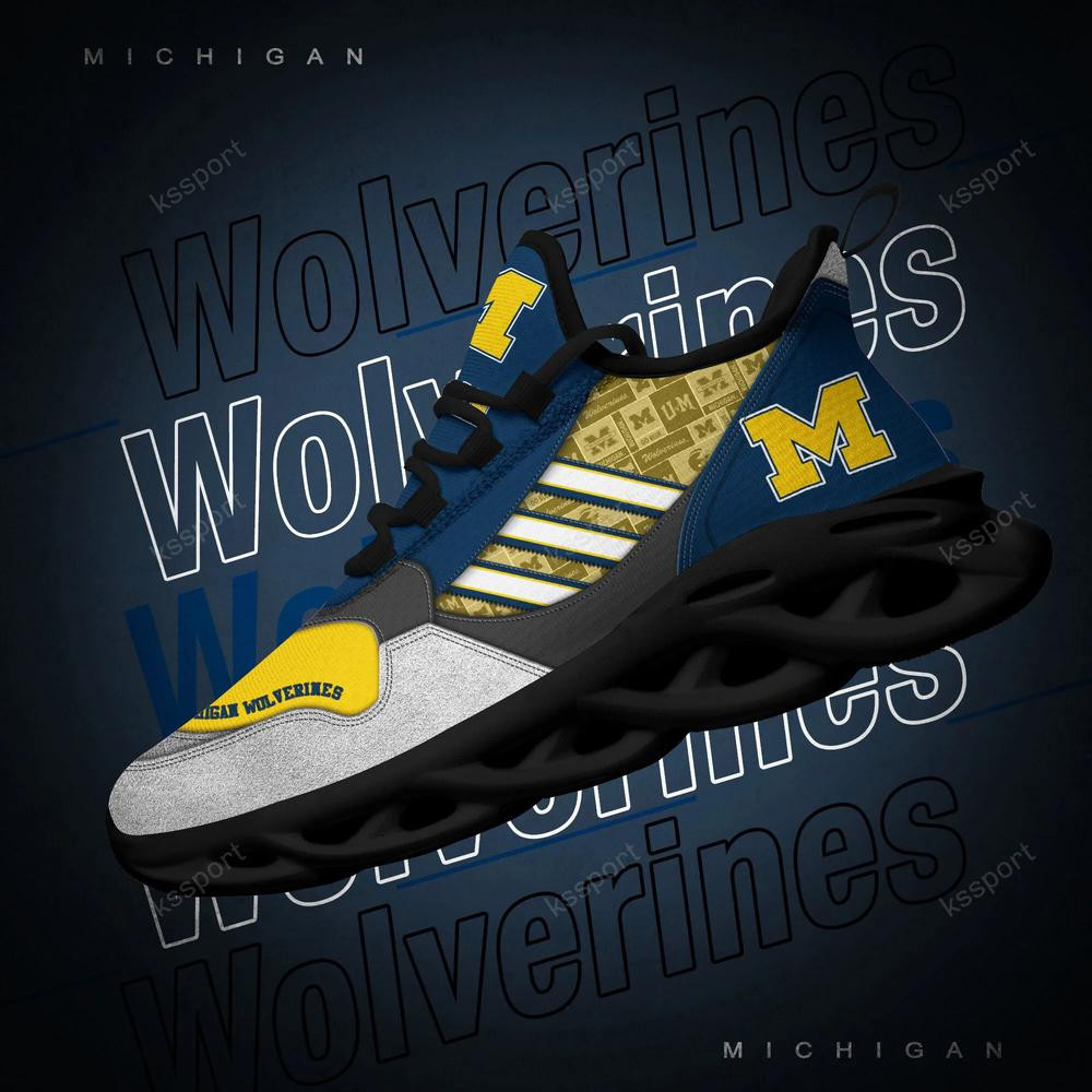 Michigan Wolverines Max Soul Clunky, Running Sneakers - Famjoys Michigan Wolverines Max Soul Clunky, Running Sneakers - Famjoys