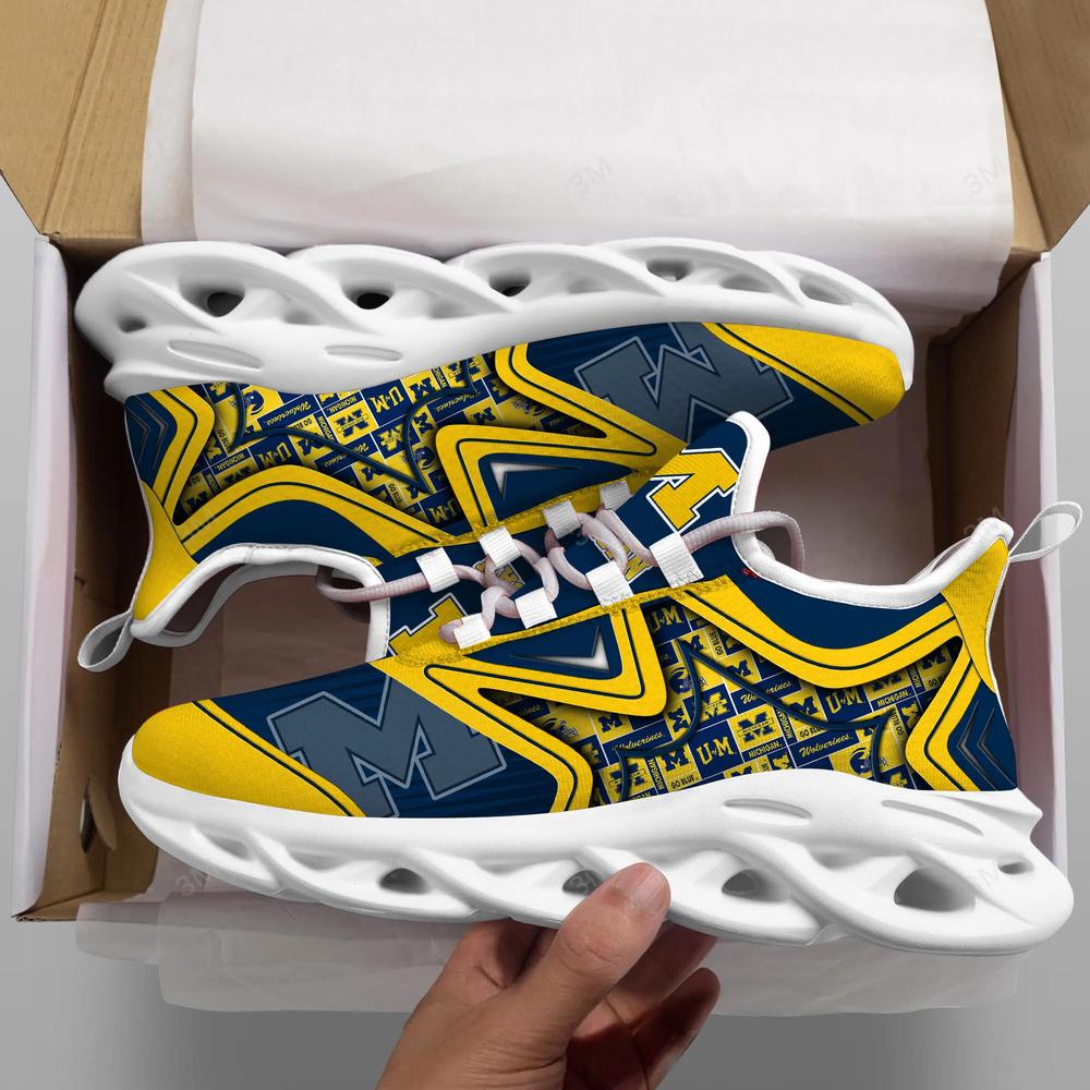 Michigan Wolverines Max Soul Clunky Shoes - Famjoys Michigan Wolverines Max Soul Clunky Shoes - Famjoys