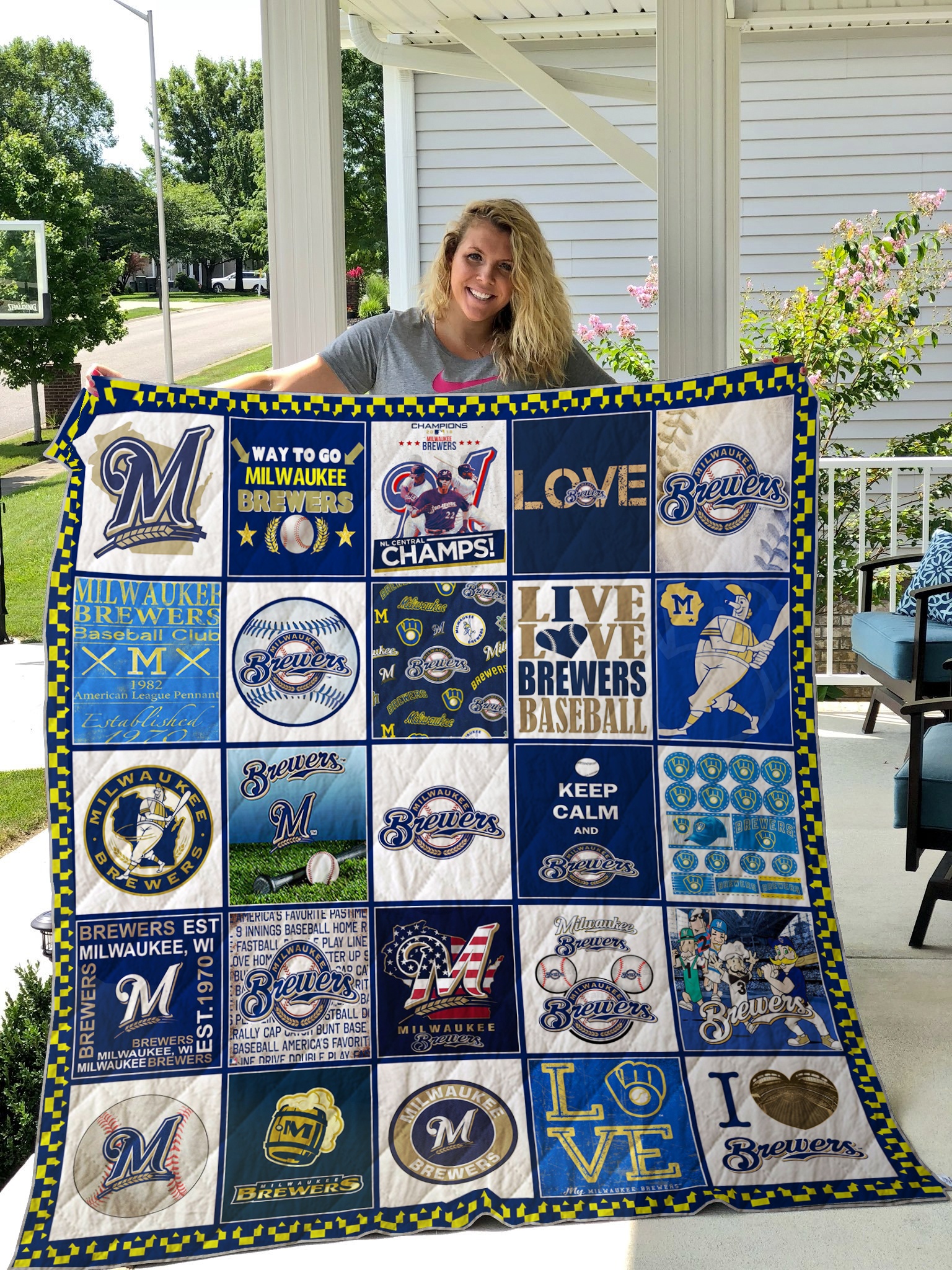 Milwaukee Brewers Quilt Blanket - Famjoys Milwaukee Brewers Quilt Blanket - Famjoys