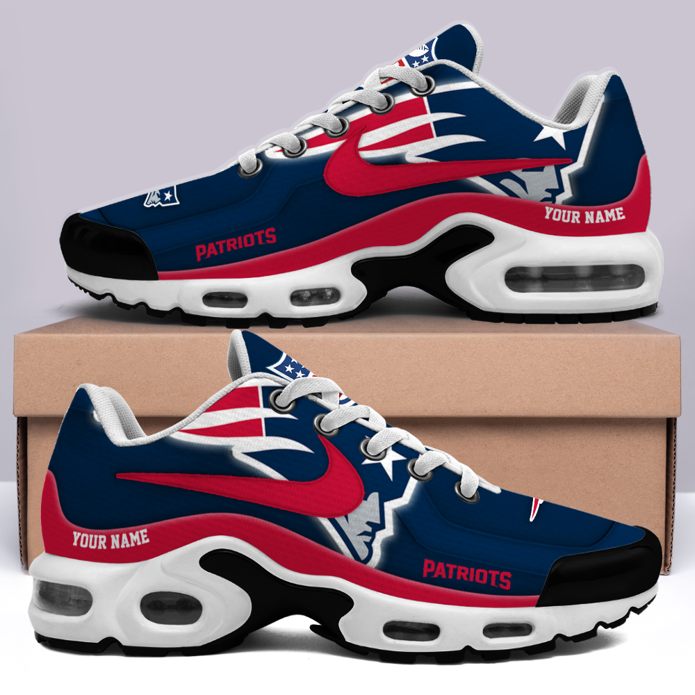 New England Patriots Customized Shoes -New Version 32 Teams Personalized H56 Shoes - Famjoys New England Patriots Customized Shoes -New Version 32 Teams Personalized H56 Shoes - Famjoys