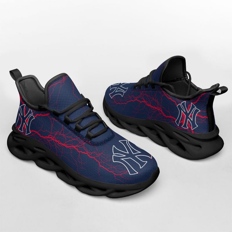 New York Yankees Lightning Pattern Max Soul Shoes NEW020551 - Famjoys New York Yankees Lightning Pattern Max Soul Shoes NEW020551 - Famjoys