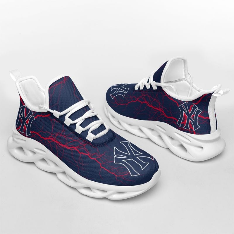 New York Yankees Lightning Pattern Max Soul Shoes NEW020551 - Famjoys New York Yankees Lightning Pattern Max Soul Shoes NEW020551 - Famjoys