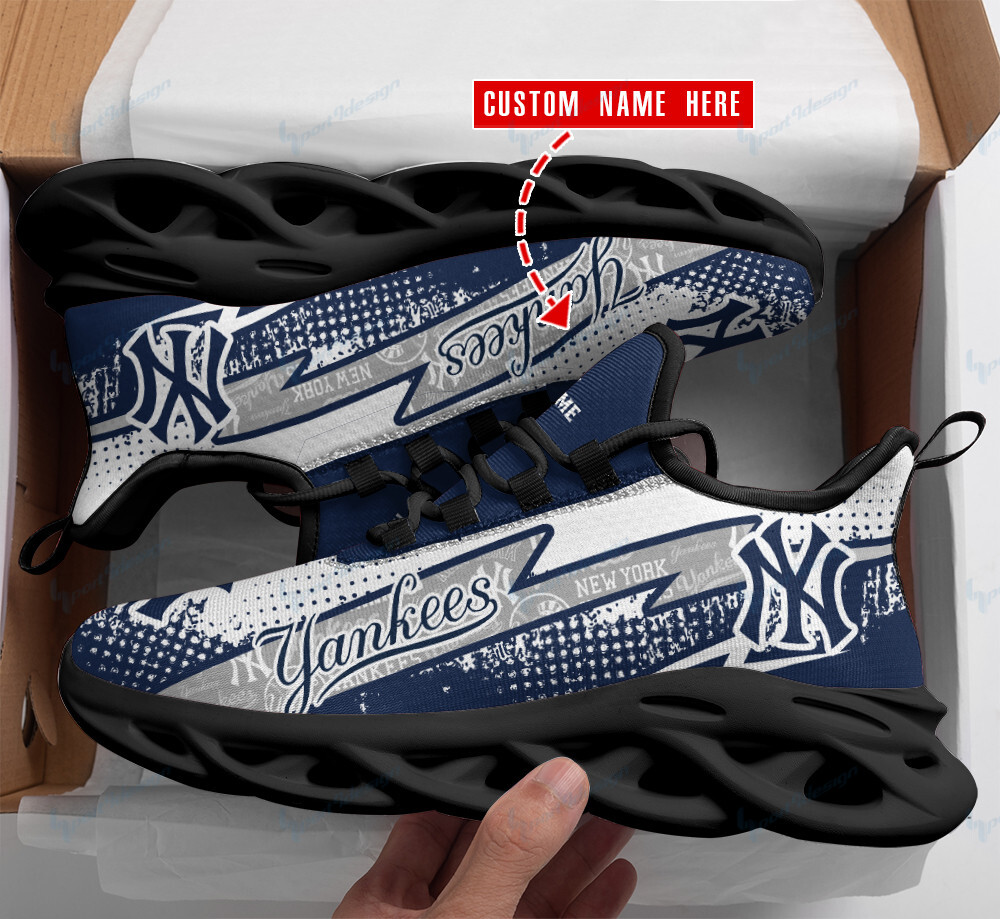 New York Yankees Personalized Running Sneakers Bb282 - Famjoys New York Yankees Personalized Running Sneakers Bb282 - Famjoys
