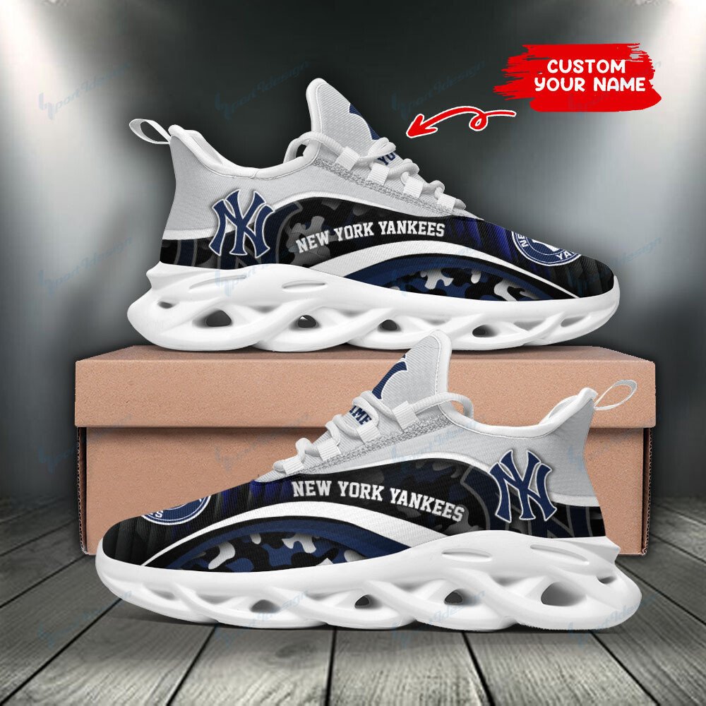 New York Yankees Personalized Running Sneakers Bb998 - Famjoys New York Yankees Personalized Running Sneakers Bb998 - Famjoys