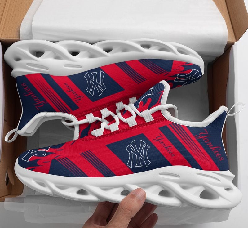 New York Yankees Stripe and Fire Pattern Max Soul Shoes NEW019651 - Famjoys New York Yankees Stripe and Fire Pattern Max Soul Shoes NEW019651 - Famjoys