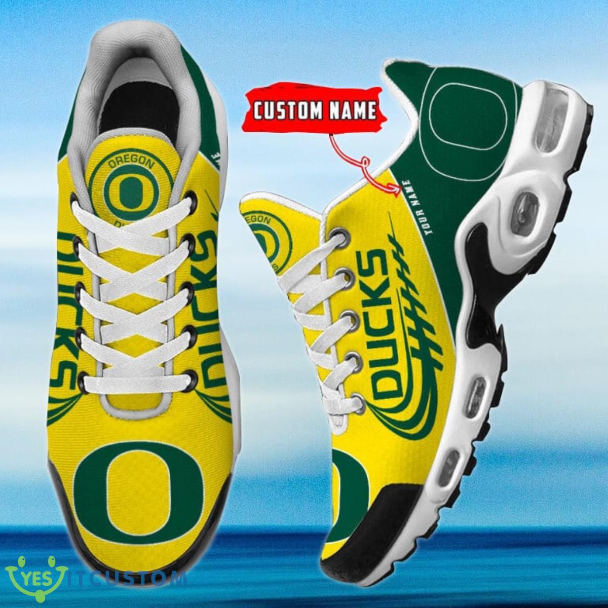 Oregon Ducks Personalized Name Air Cushion Sports Shoes Sneaker KLTNS220403 - Famjoys Oregon Ducks Personalized Name Air Cushion Sports Shoes Sneaker KLTNS220403 - Famjoys