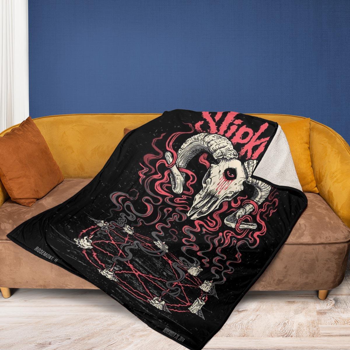Slipknot Rock Band Fan Gift, Slipknot Logo Comfy Sofa Throw Blanket Gift - Famjoys Slipknot Rock Band Fan Gift, Slipknot Logo Comfy Sofa Throw Blanket Gift - Famjoys