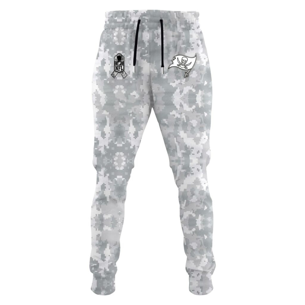 Tampa Bay Buccaneers Arctic Camo Salute to Service Club Hoodie Edition - Famjoys Tampa Bay Buccaneers Arctic Camo Salute to Service Club Hoodie Edition - Famjoys