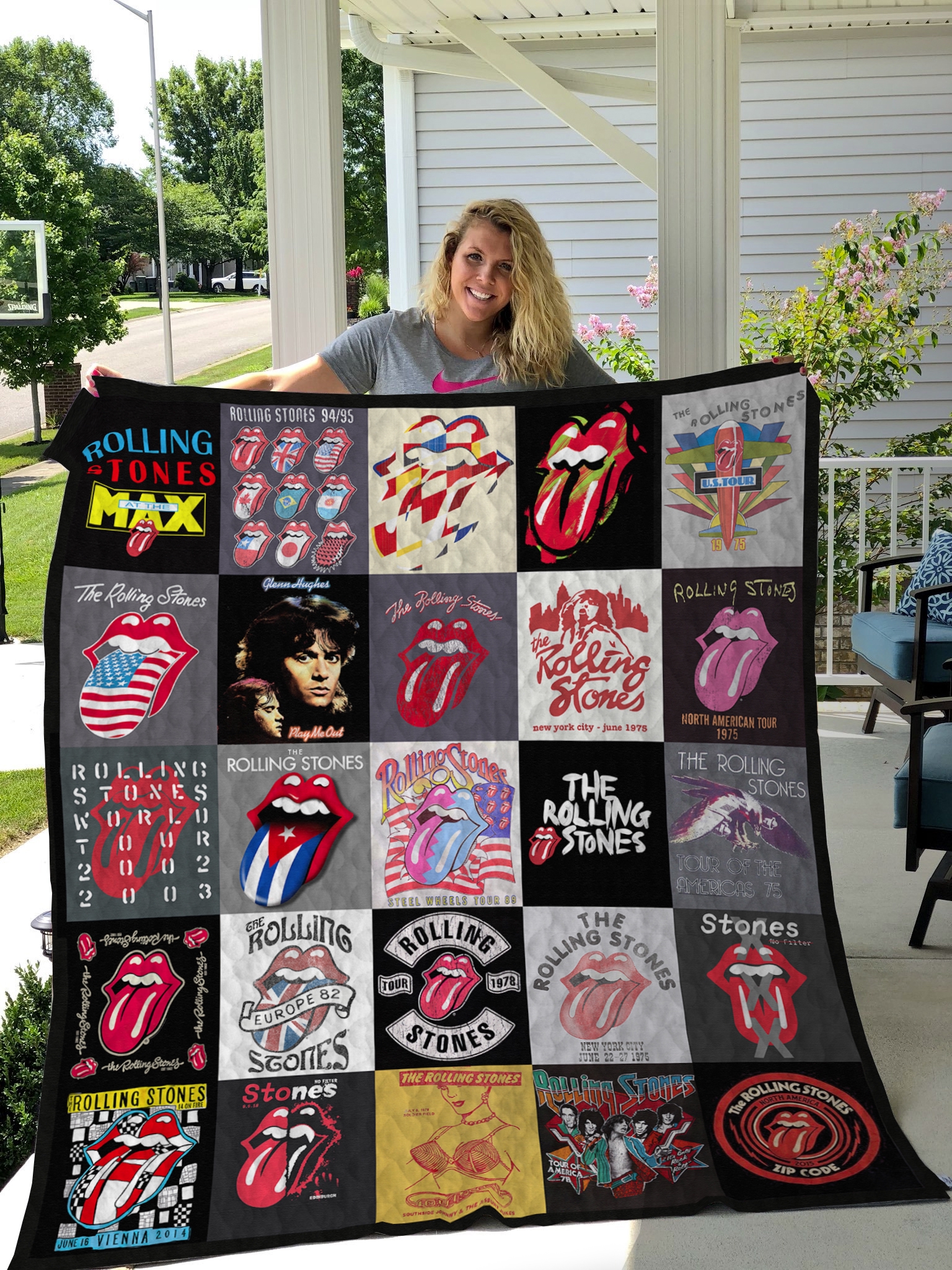 The Rolling Stone Tour Quilt Blanket - Famjoys The Rolling Stone Tour Quilt Blanket - Famjoys