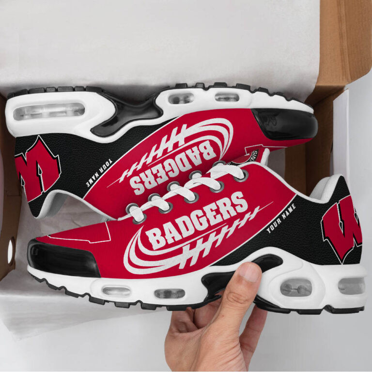 Wisconsin Badgers Custom Name TN Shoes DS001 - Famjoys Wisconsin Badgers Custom Name TN Shoes DS001 - Famjoys