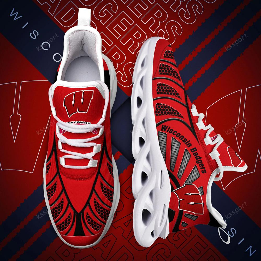 Wisconsin Badgers Max Soul Clunky, Black And White Running Shoes - Famjoys Wisconsin Badgers Max Soul Clunky, Black And White Running Shoes - Famjoys