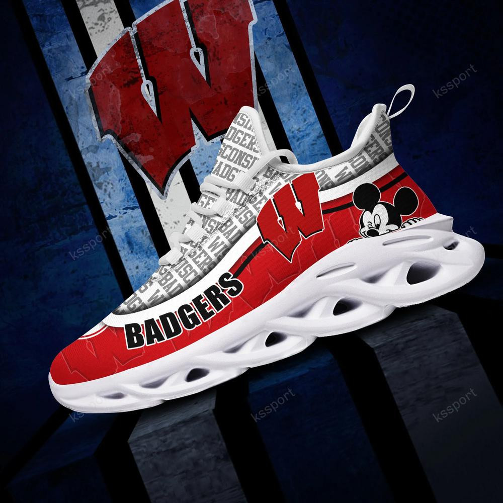 Wisconsin Badgers Max Soul Clunky Sneakers - Famjoys Wisconsin Badgers Max Soul Clunky Sneakers - Famjoys